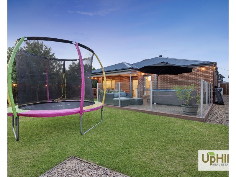 67 Swindale Way, Clyde North VIC 3978