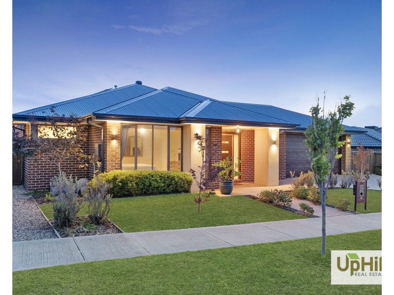 67 Swindale Way, Clyde North VIC 3978