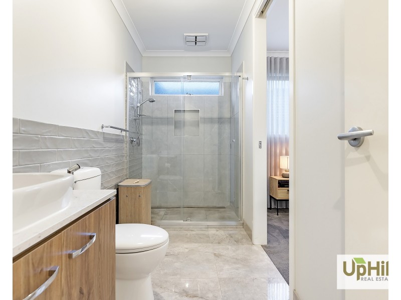 12 Outfield Road, Clyde VIC 3978