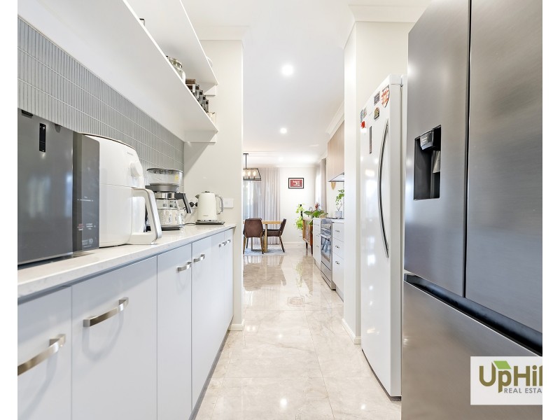 12 Outfield Road, Clyde VIC 3978