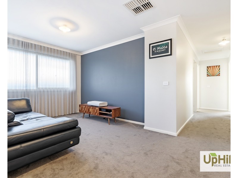 12 Outfield Road, Clyde VIC 3978