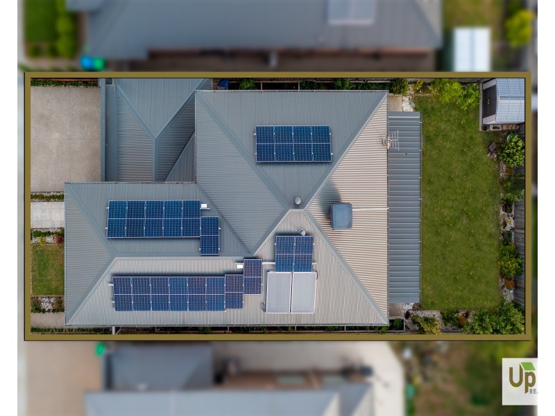 12 Outfield Road, Clyde VIC 3978