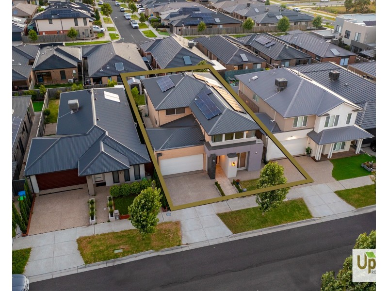 12 Outfield Road, Clyde VIC 3978