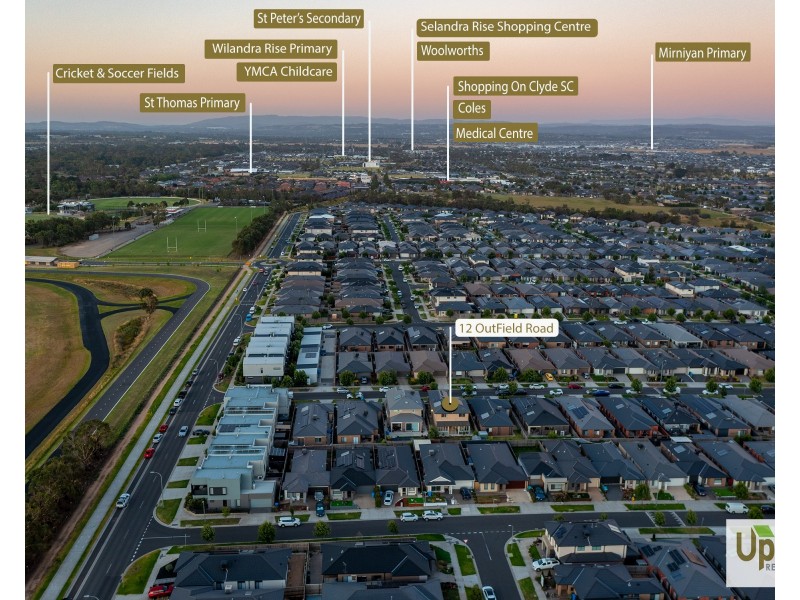 12 Outfield Road, Clyde VIC 3978