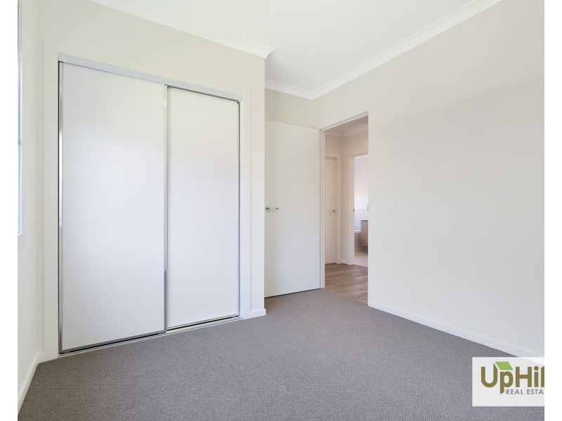 31 Vielo Circuit, Clyde North VIC 3978