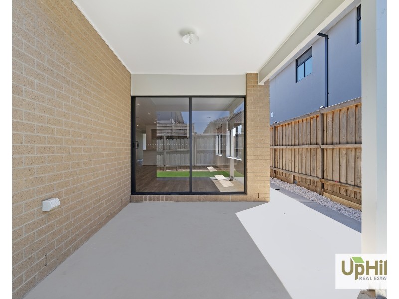 31 Vielo Circuit, Clyde North VIC 3978