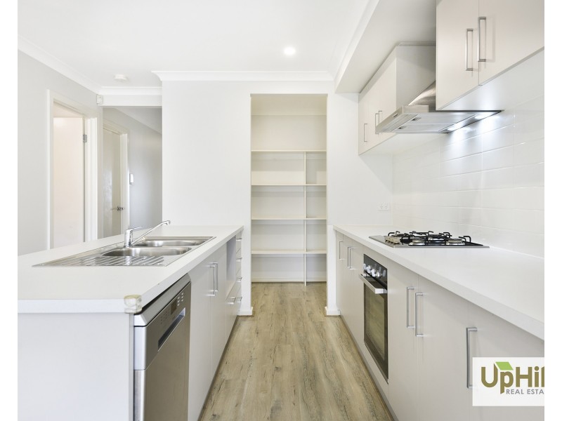 4 Towamba Avenue, Clyde VIC 3978