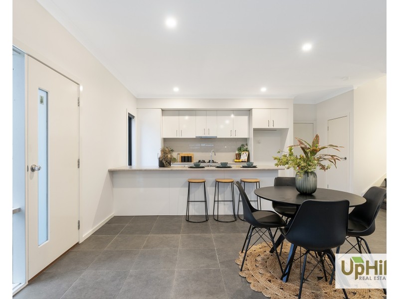 4S Mountjoy Circuit, Clyde North VIC 3978