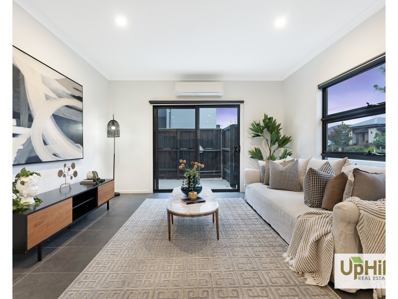 4S Mountjoy Circuit, Clyde North VIC 3978