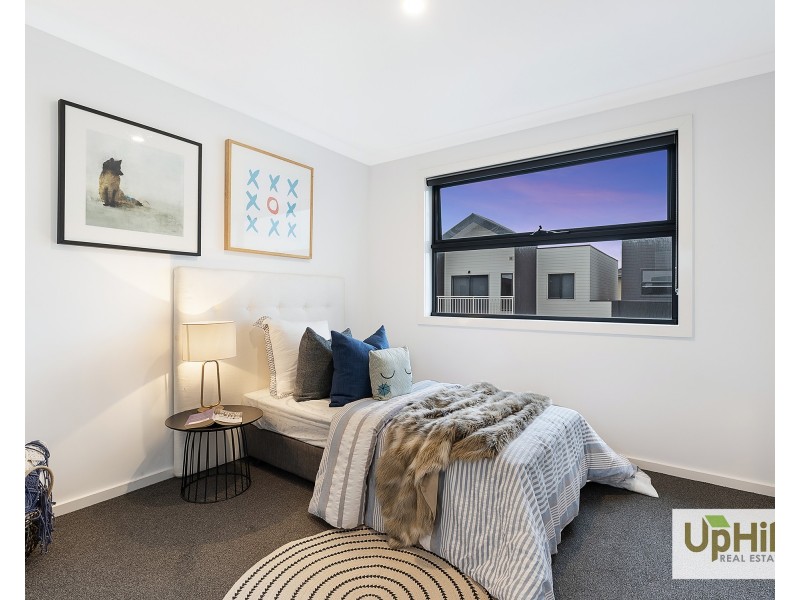 4S Mountjoy Circuit, Clyde North VIC 3978