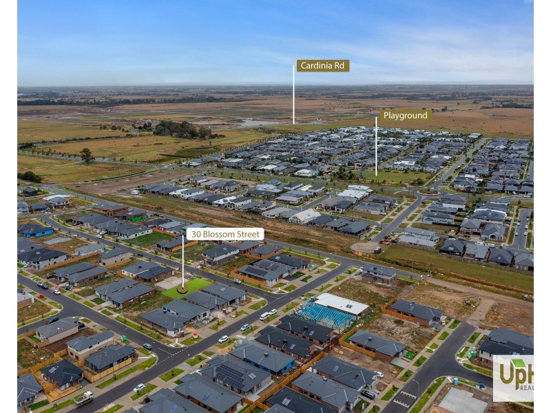 30 Blossom Street, Officer VIC 3809