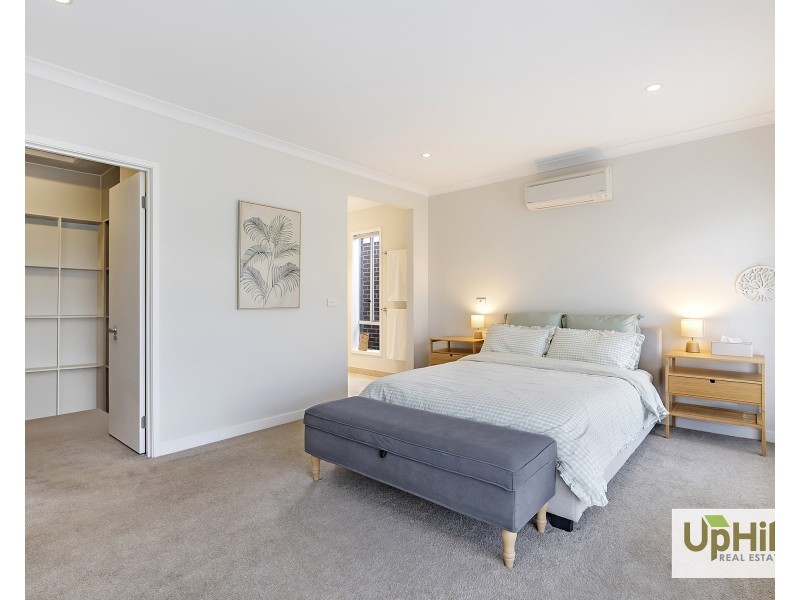 30 Shulze Drive, Clyde North VIC 3978