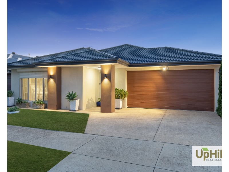 Clyde North VIC 3978