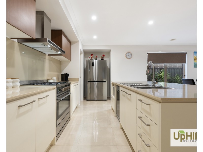 Clyde North VIC 3978