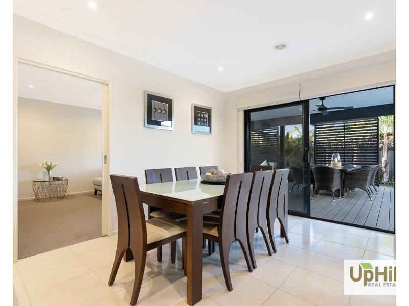 51 Deoro Parade, Clyde North VIC 3978