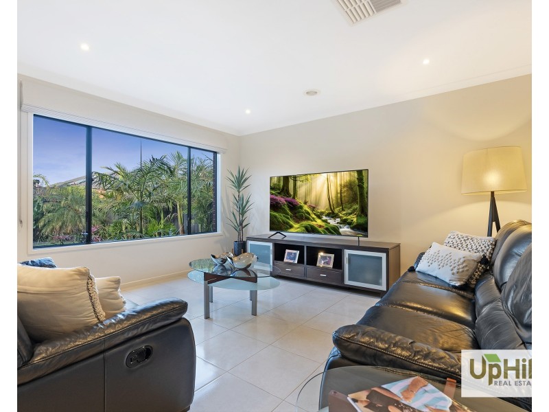 51 Deoro Parade, Clyde North VIC 3978