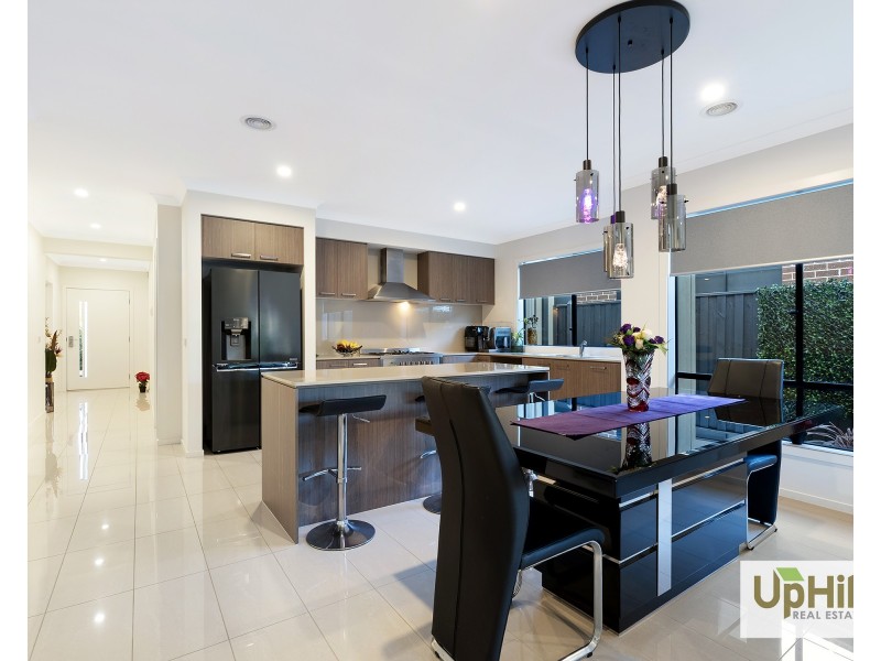 165 Athletic Circuit, Clyde VIC 3978