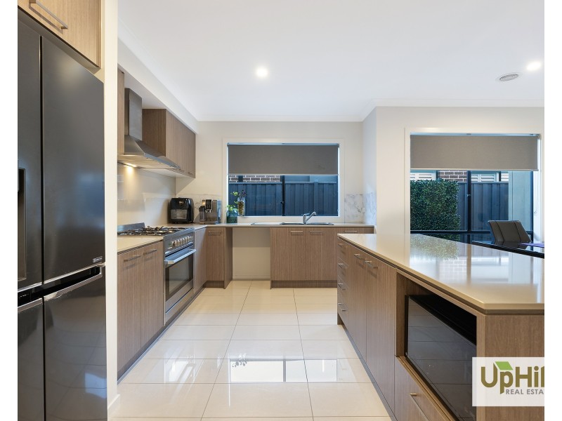 165 Athletic Circuit, Clyde VIC 3978