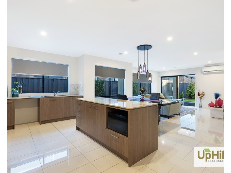 165 Athletic Circuit, Clyde VIC 3978