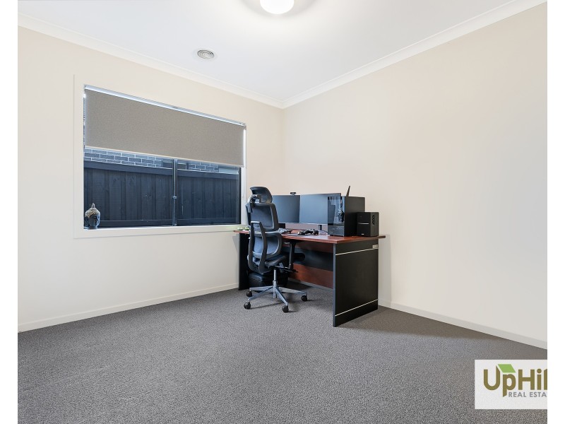 165 Athletic Circuit, Clyde VIC 3978