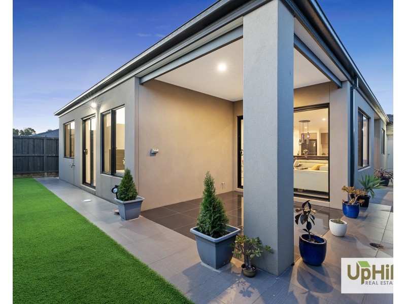 165 Athletic Circuit, Clyde VIC 3978