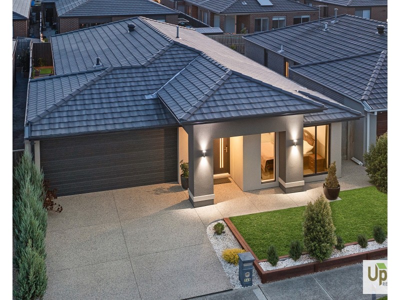 165 Athletic Circuit, Clyde VIC 3978