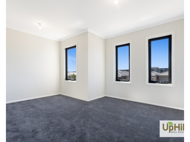 30 Keskadale Way, Clyde North VIC 3978