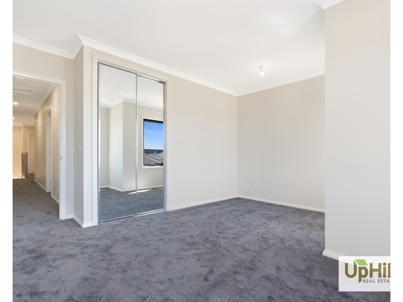 30 Keskadale Way, Clyde North VIC 3978