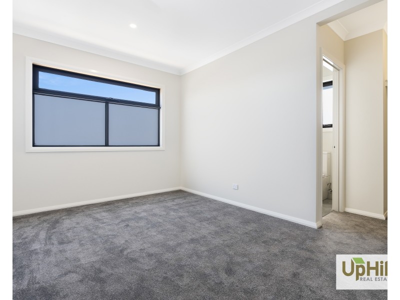 30 Keskadale Way, Clyde North VIC 3978