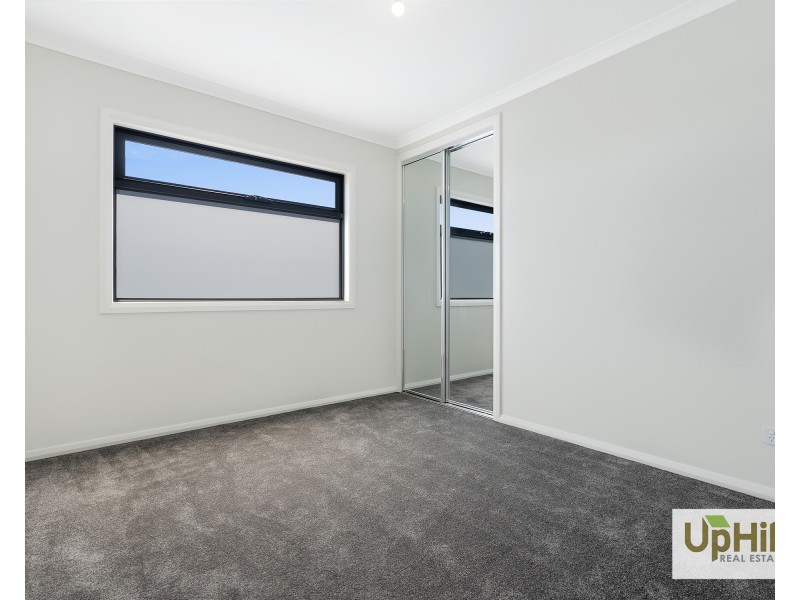 30 Keskadale Way, Clyde North VIC 3978