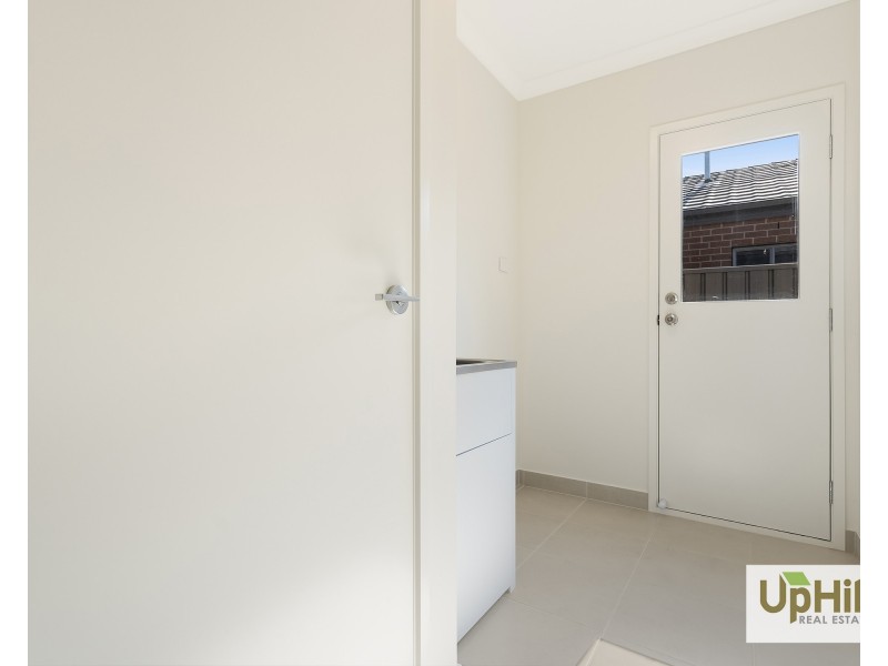 49 Taupe Circuit, Clyde North VIC 3978