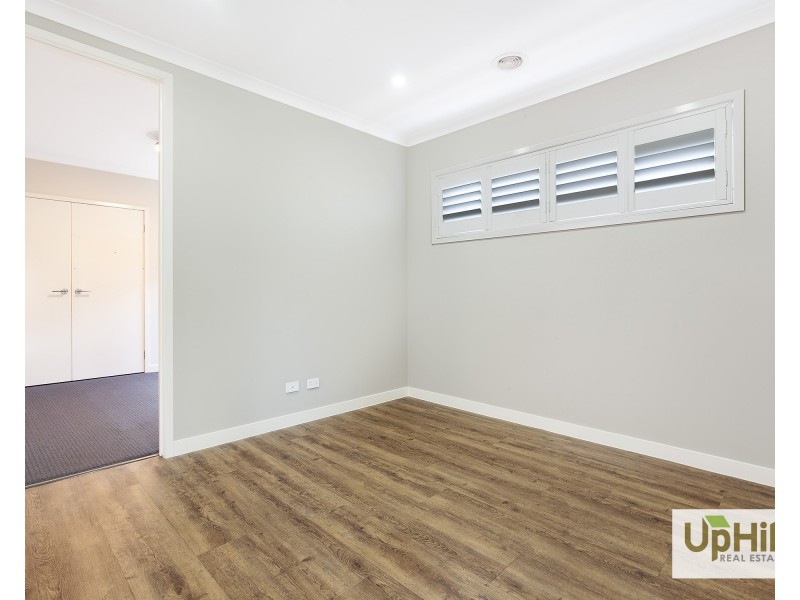 61 Grandstand Crescent, Clyde North VIC 3978