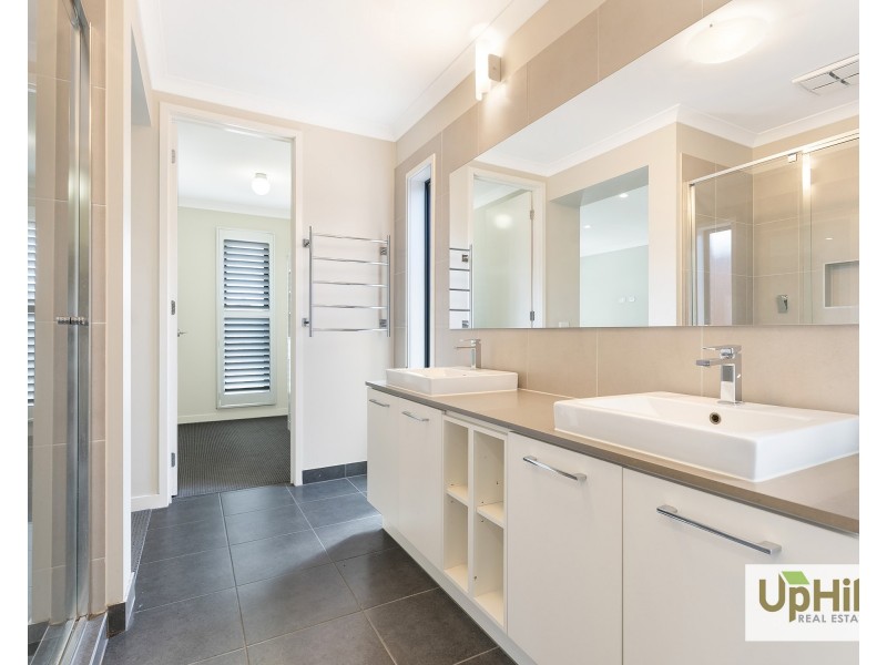 61 Grandstand Crescent, Clyde North VIC 3978