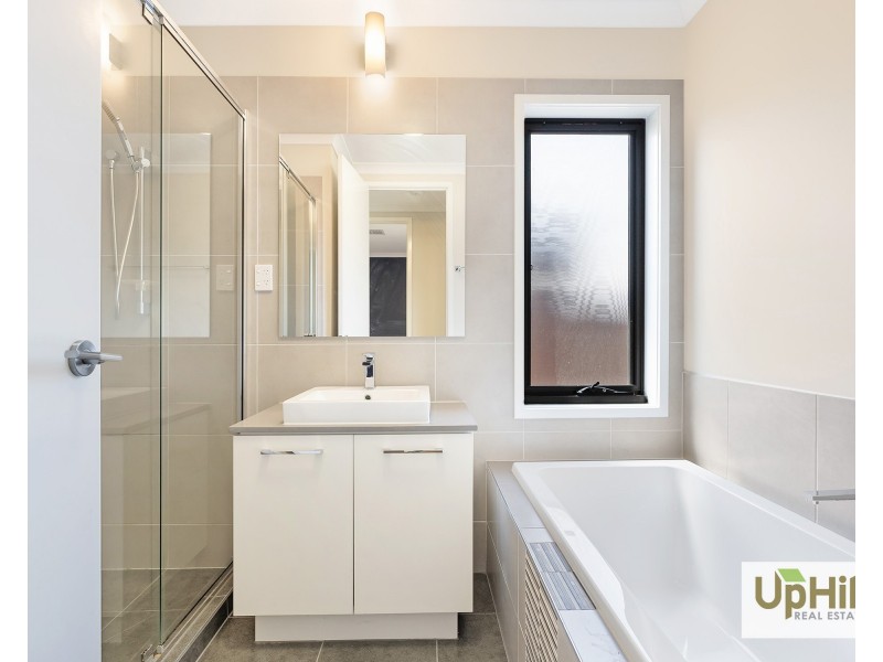 61 Grandstand Crescent, Clyde North VIC 3978