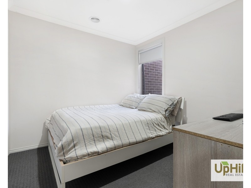 26 Barcelona Avenue, Clyde North VIC 3978