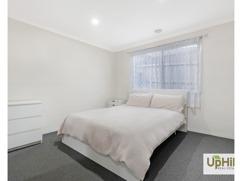 26 Barcelona Avenue, Clyde North VIC 3978