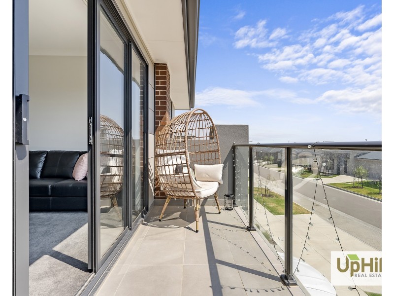 3 Mocha Gr, Clyde North VIC 3978