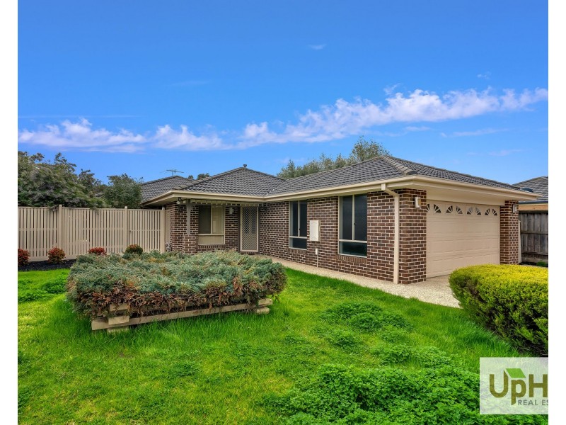 25 Eucumbene Drive, Berwick VIC 3806