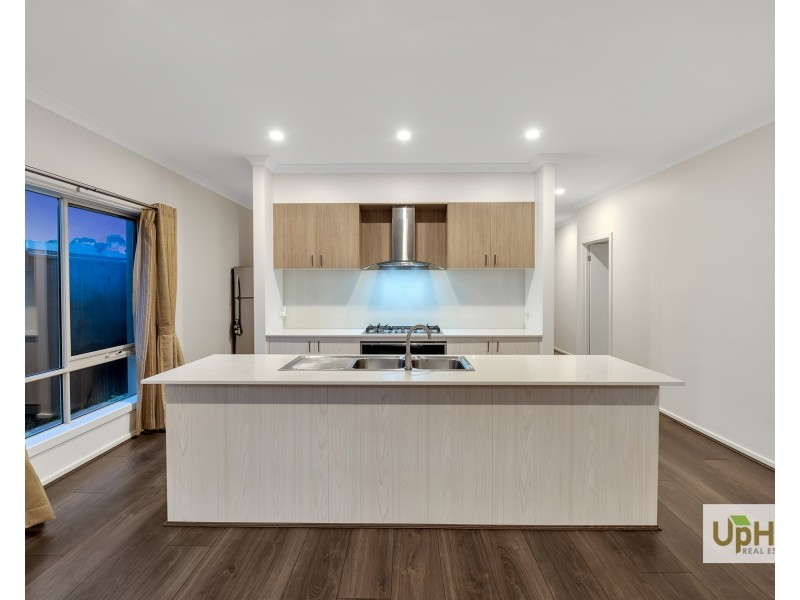 25 Gardenia drive, Beaconsfield VIC 3807