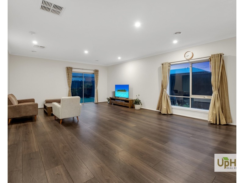 25 Gardenia drive, Beaconsfield VIC 3807