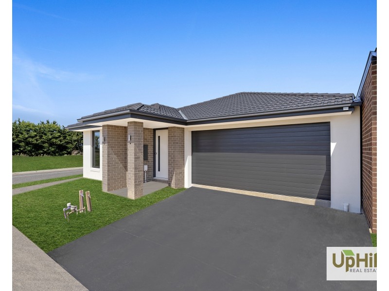 47 Patrobas loop, Cranbourne East VIC 3977