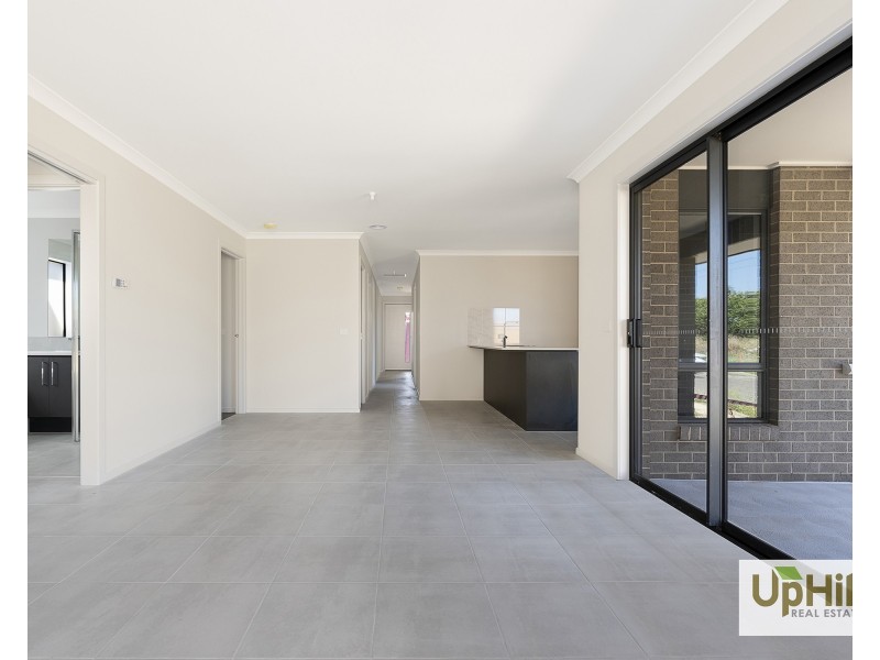 47 Patrobas loop, Cranbourne East VIC 3977