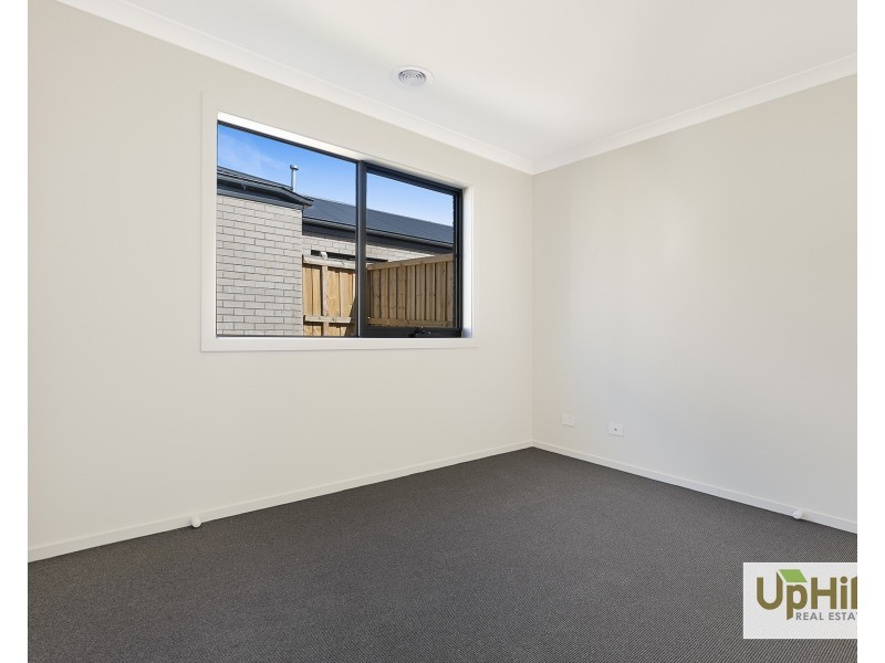 47 Patrobas loop, Cranbourne East VIC 3977