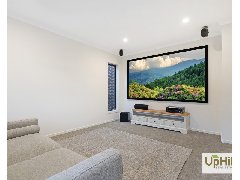 72 Carora Circuit, Clyde North VIC 3978