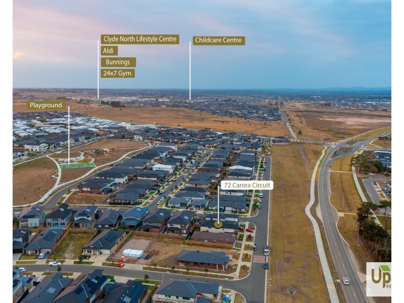 72 Carora Circuit, Clyde North VIC 3978