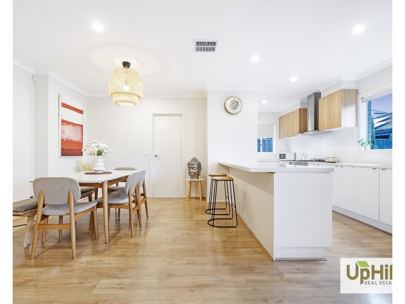 24 Praiano Avenue, Berwick VIC 3806