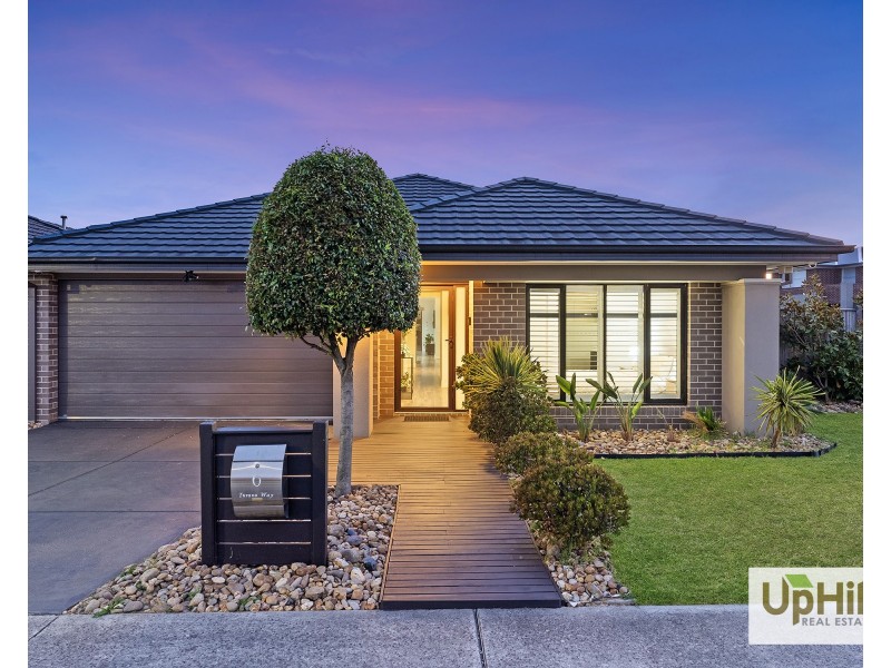 6 Turano Way, Clyde North VIC 3978