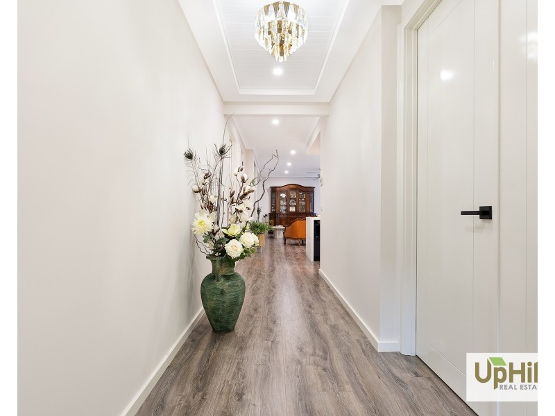 17  Lensing Street, Clyde North VIC 3978