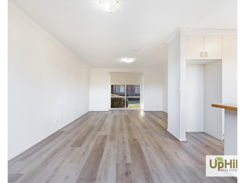 2/50-52 Bellevue Drive, Berwick VIC 3806