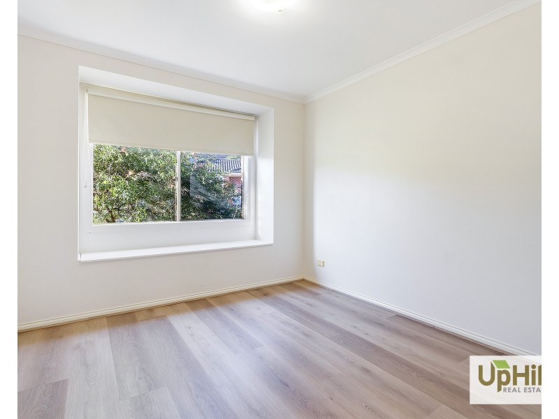 2/50-52 Bellevue Drive, Berwick VIC 3806